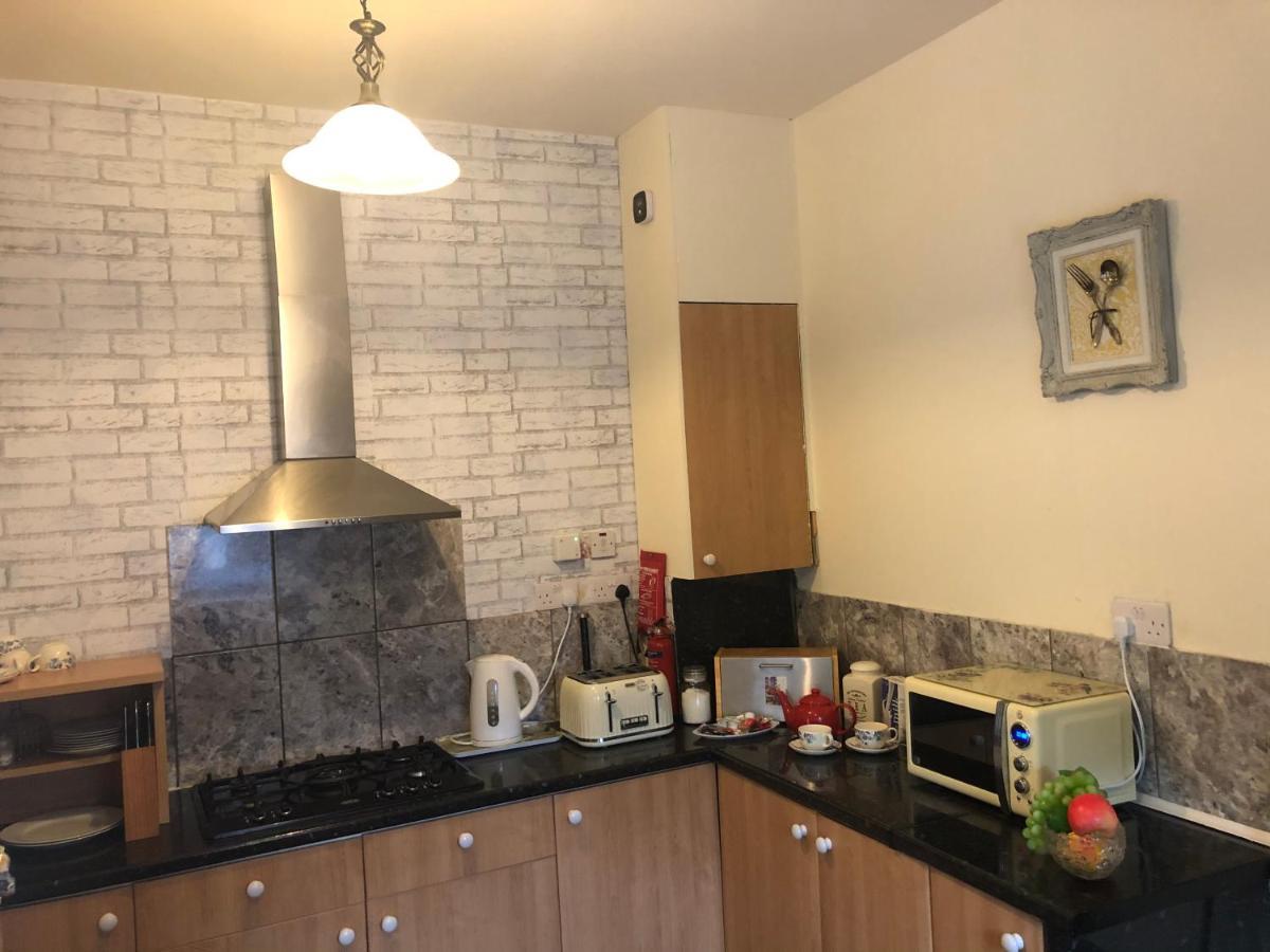 Homely Spacious Cottage In Central Location Dunoon Exterior photo
